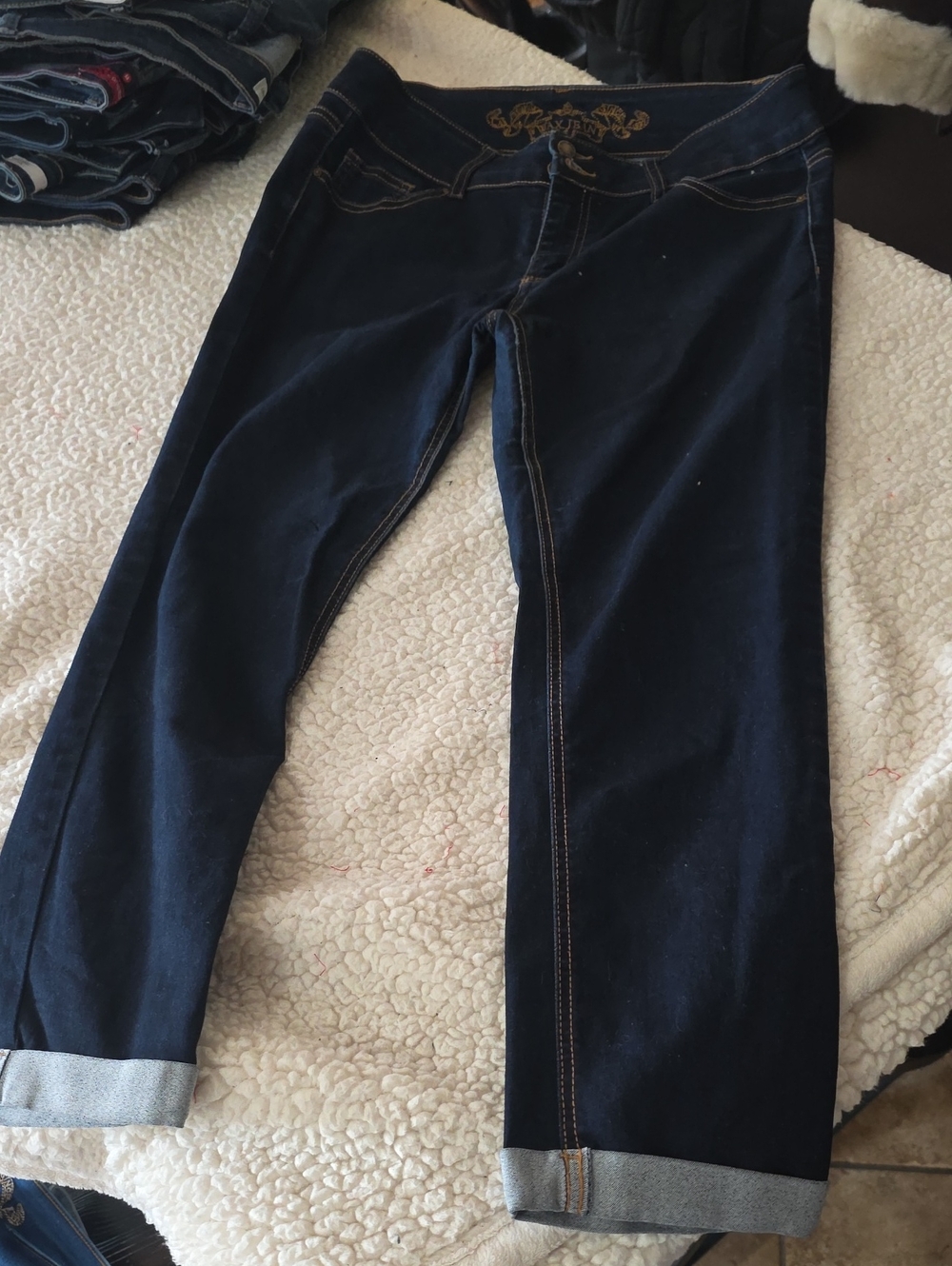 Women’s Dark Blue Stretch Jeans - Classic Slim Fit Capri